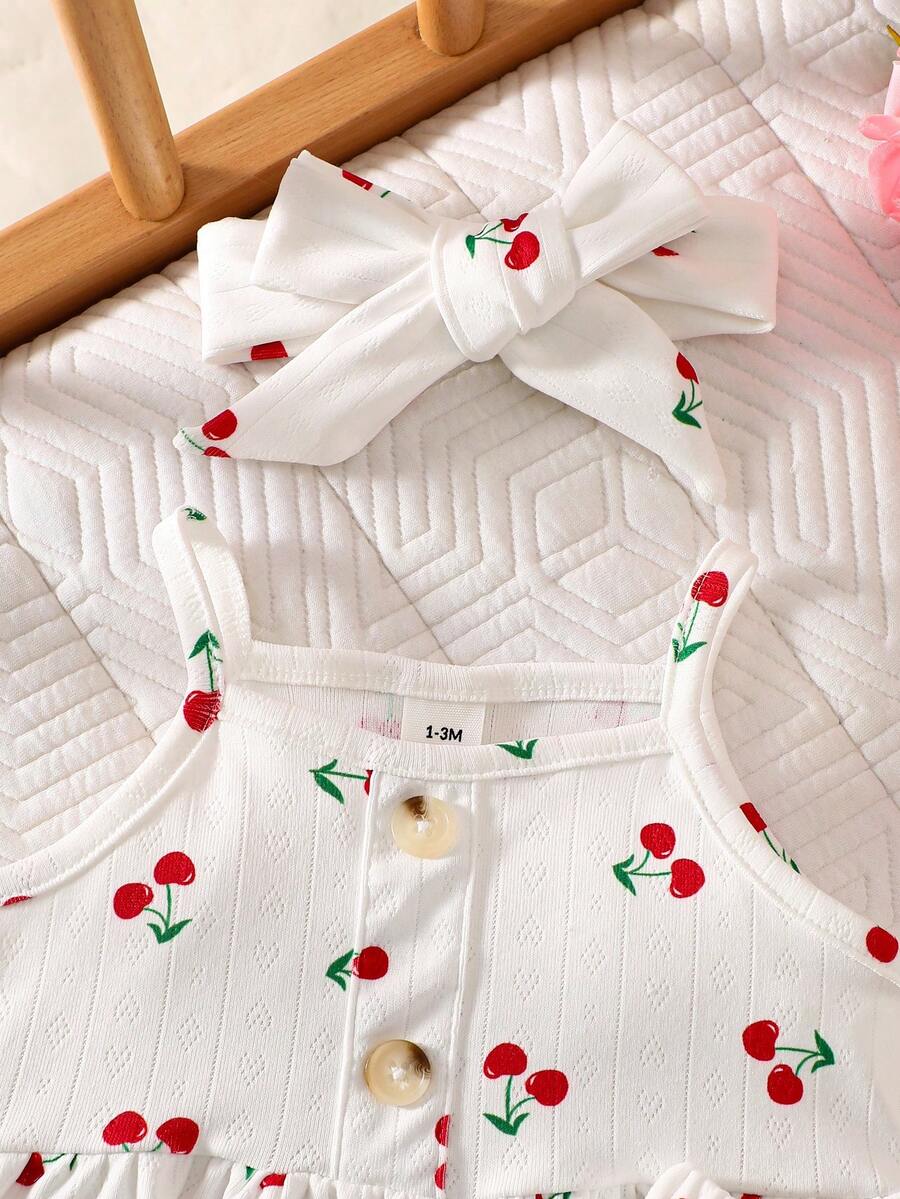 2PCS Baby Heart Print Rib Knit Top and Shorts Set for Cute Summer Daily Wear