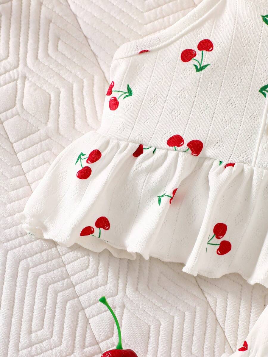 2PCS Baby Heart Print Rib Knit Top and Shorts Set for Cute Summer Daily Wear