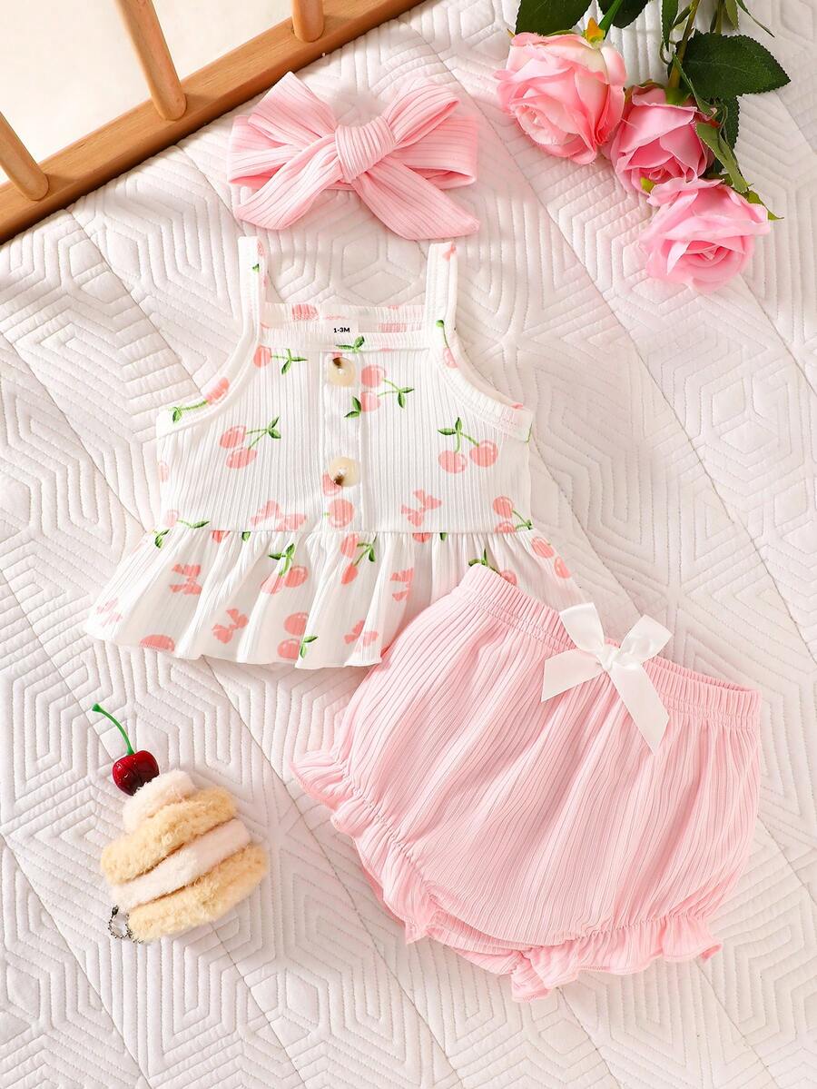 2PCS Baby Heart Print Rib Knit Top and Shorts Set for Cute Summer Daily Wear