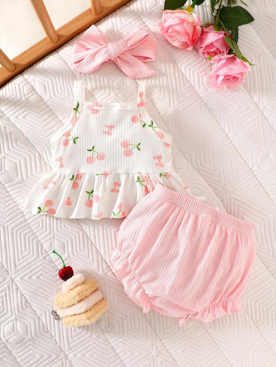 Baby Girl Heart Print Camisole Top and Shorts Set for Cute Summer Daily Wear