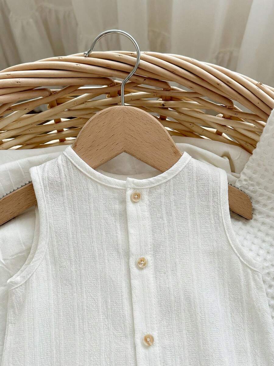 Baby Boy White Sleeveless Romper with Pockets Casual Short Jumpsuit for Everyday Wear