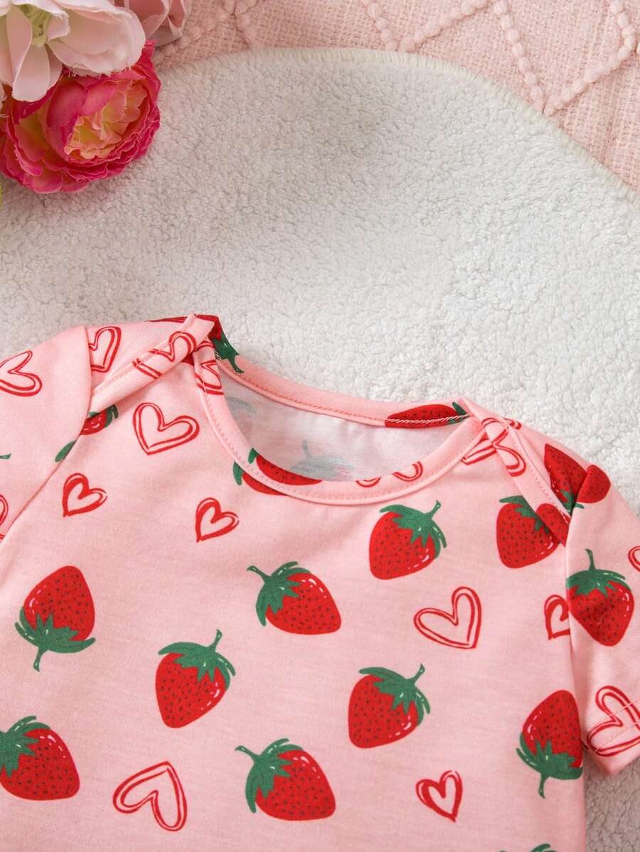 Baby Strawberry Print Short Sleeve Pajama Set for Cozy Summer Sleepwear