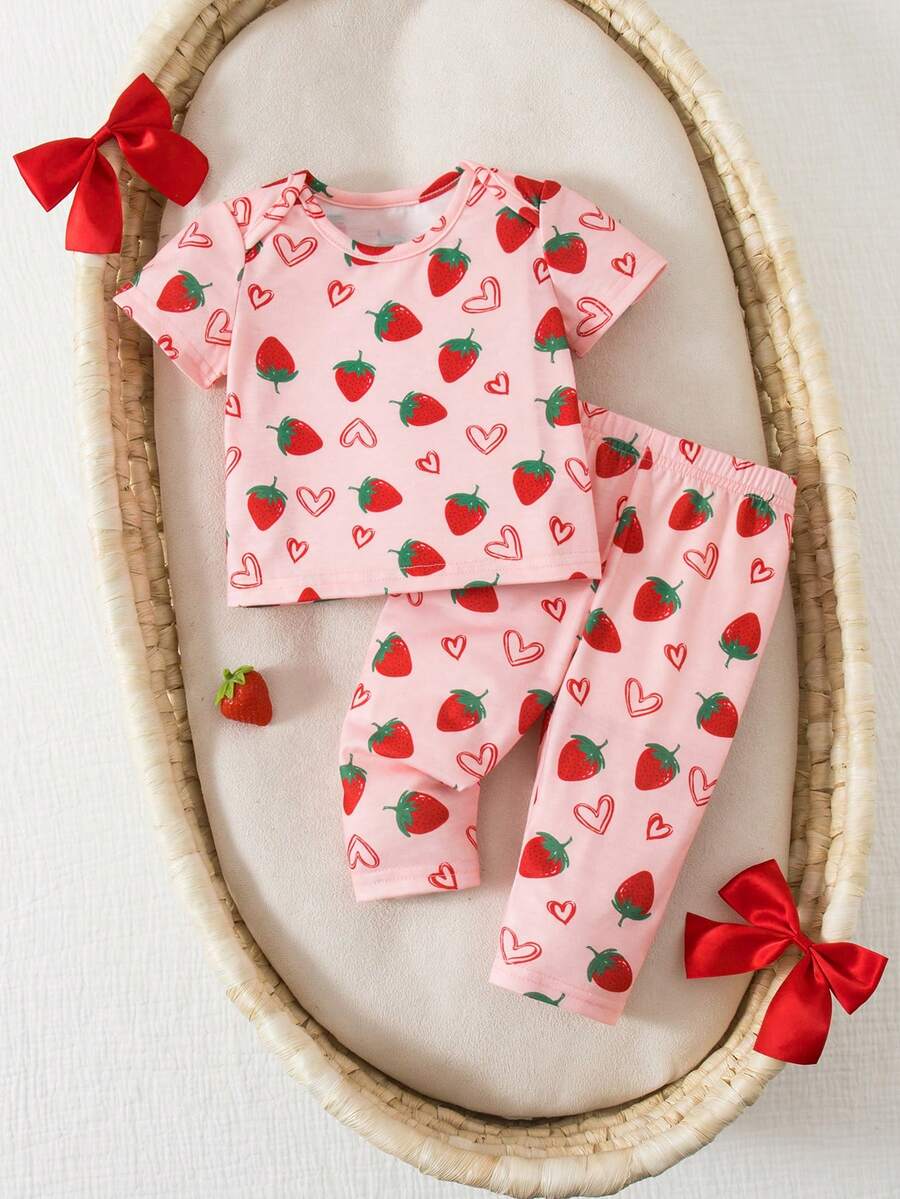 Baby Strawberry Print Short Sleeve Pajama Set for Cozy Summer Sleepwear