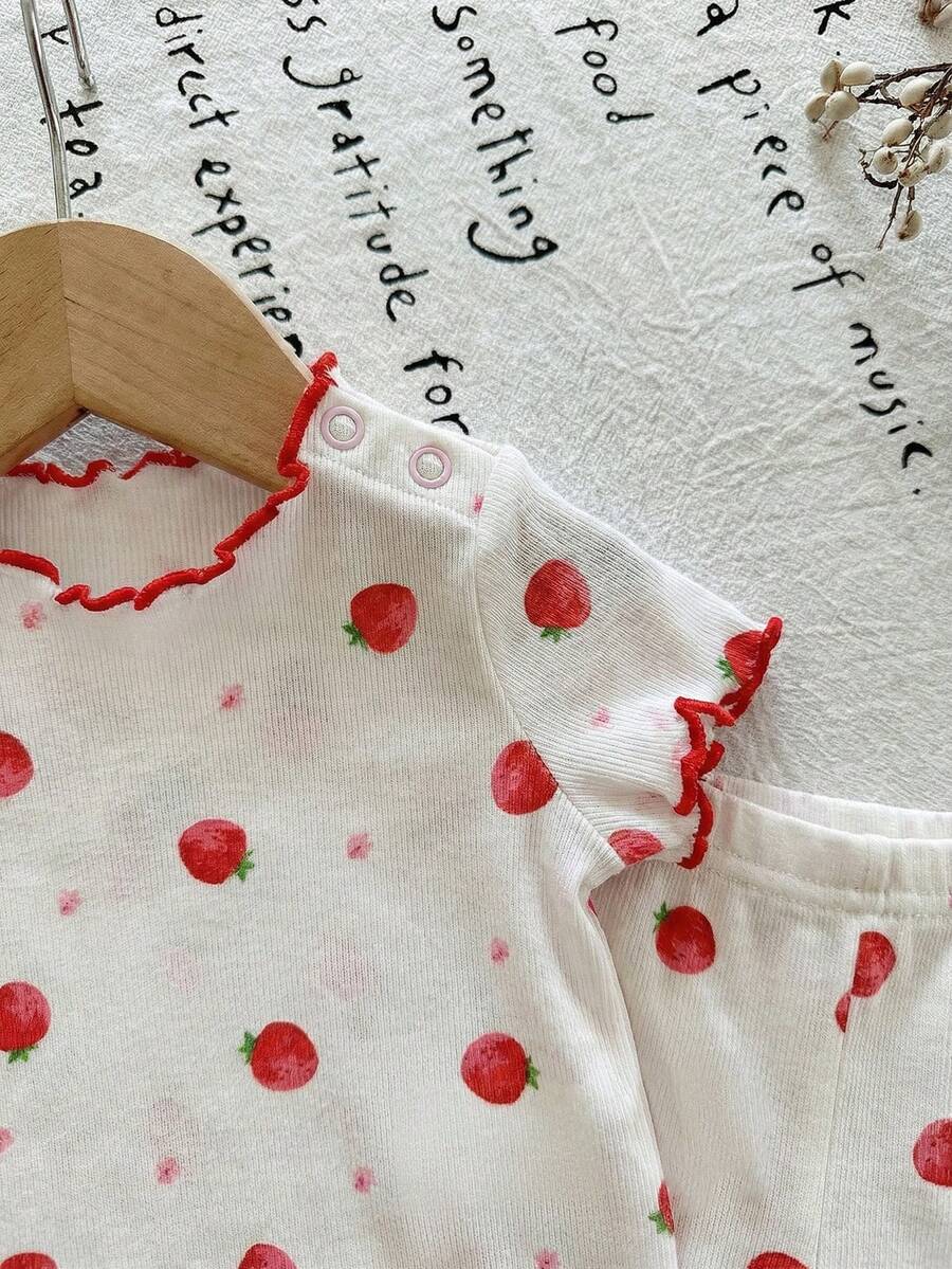 Baby Strawberry Print Short Sleeve Pajama Set for Cozy Summer Sleepwear