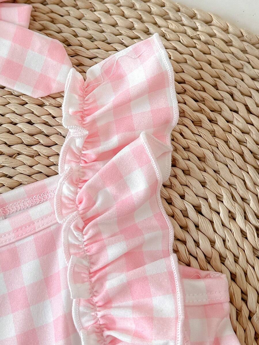 2PCS Baby Strawberry Plaid Dress and Bow Headband Set for Cute Spring and Summer Outings