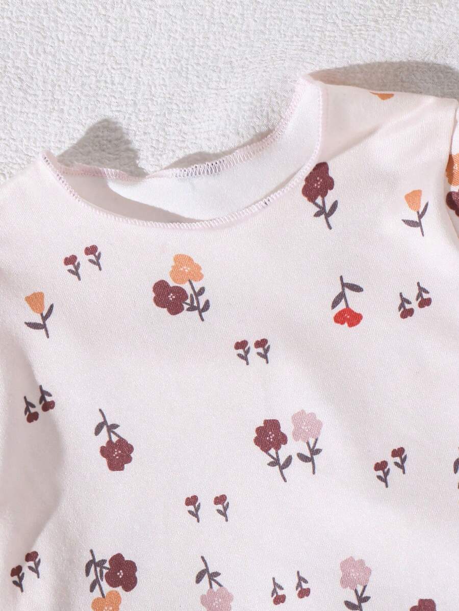 2PCS Baby Daisy Print T-Shirt and Shorts Set for Summer Daily Wear
