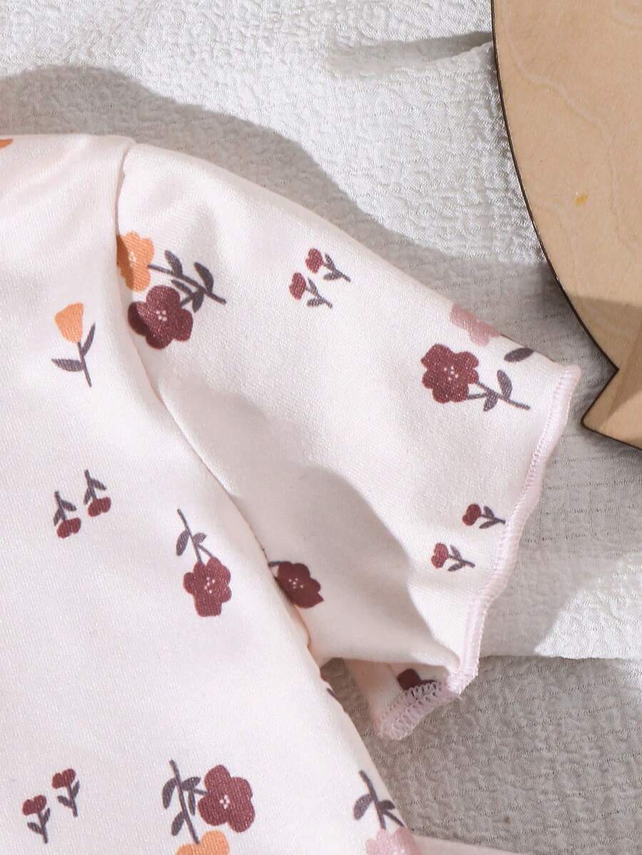 2PCS Baby Daisy Print T-Shirt and Shorts Set for Summer Daily Wear