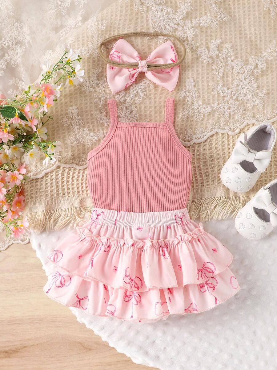 2PCS Baby Girl Lovely Bodysuit and Shorts Set for Cute Summer Daily Wear