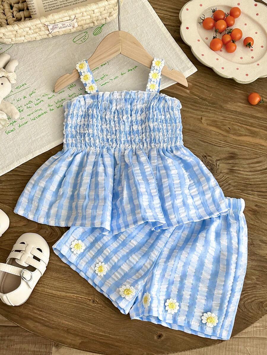 Cute Camisole And Shorts Set For Toddler Girls With Stripe Bow Detail