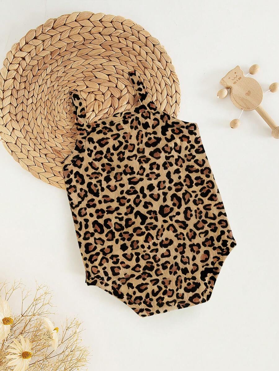 Newborn Baby Girl Leopard Print Romper – Soft & Stylish Summer Outfit
