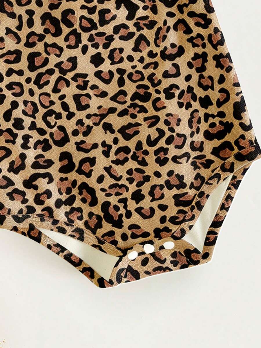 Newborn Baby Girl Leopard Print Romper – Soft & Stylish Summer Outfit