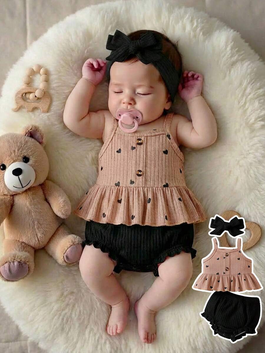 2PCS Baby Heart Print Rib Knit Top and Shorts Set for Cute Summer Daily Wear