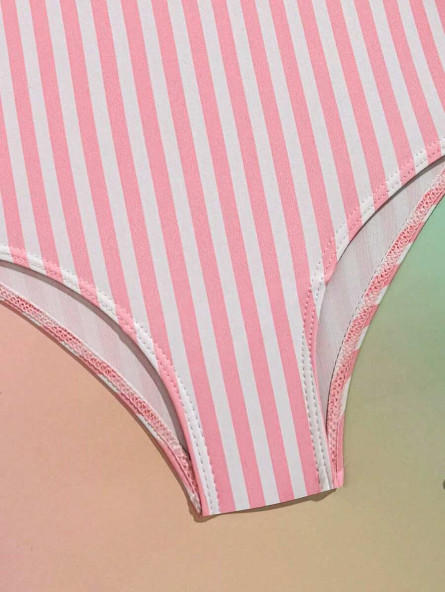 Little Girls Floral And Stripe Print Swimwear Fashion Summer Pool Outfit