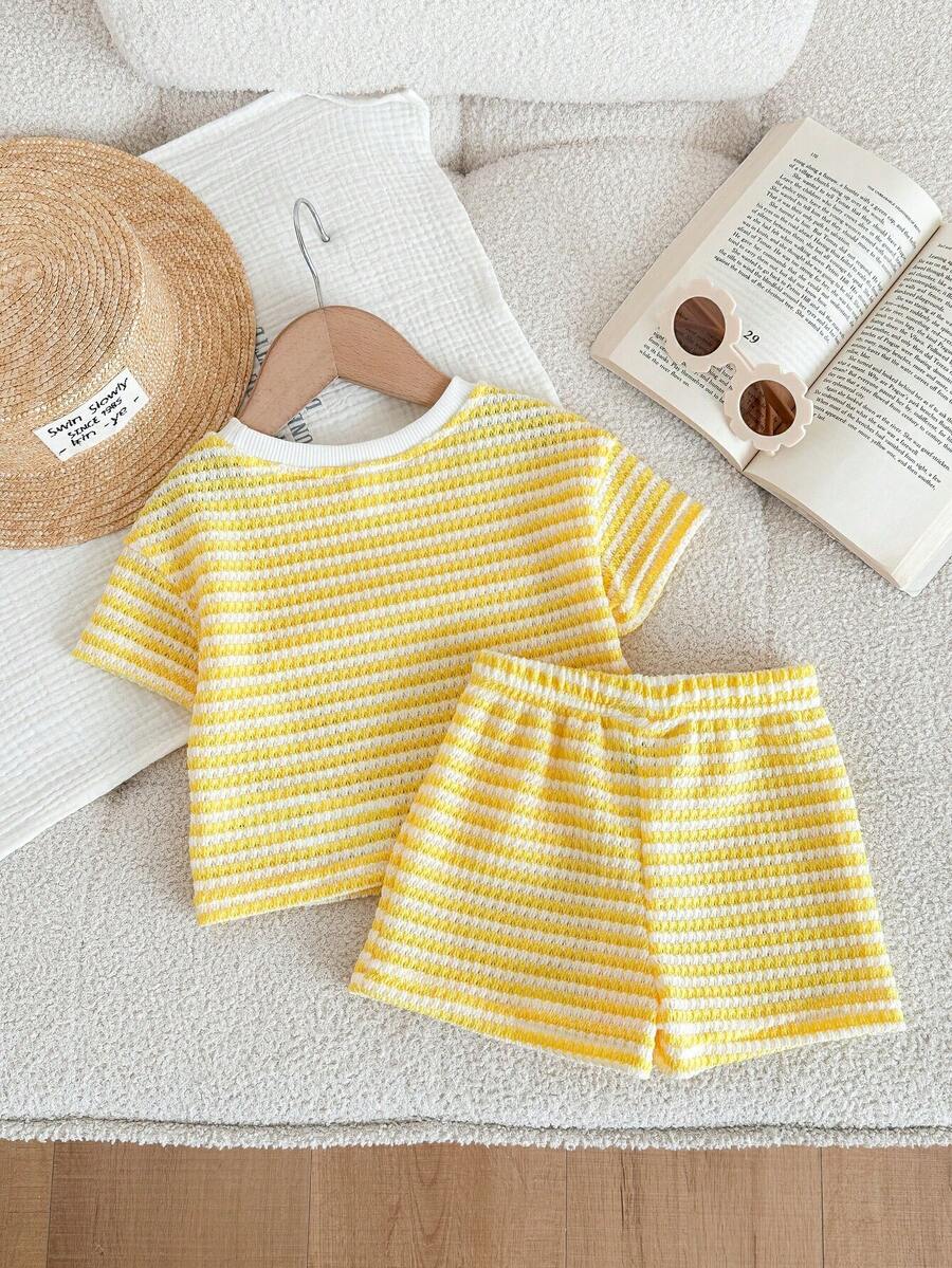 Rainbow Top And Elastic Waist Shorts Set For Toddler Girls Casual Wear