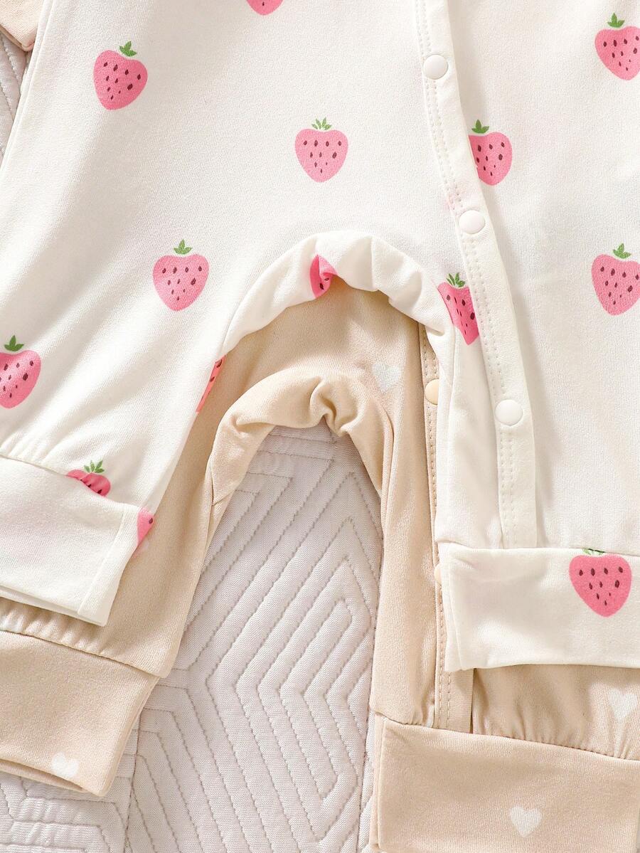 2PCS Baby Strawberry Print Long Sleeve Romper Set for Spring and Autumn Wear