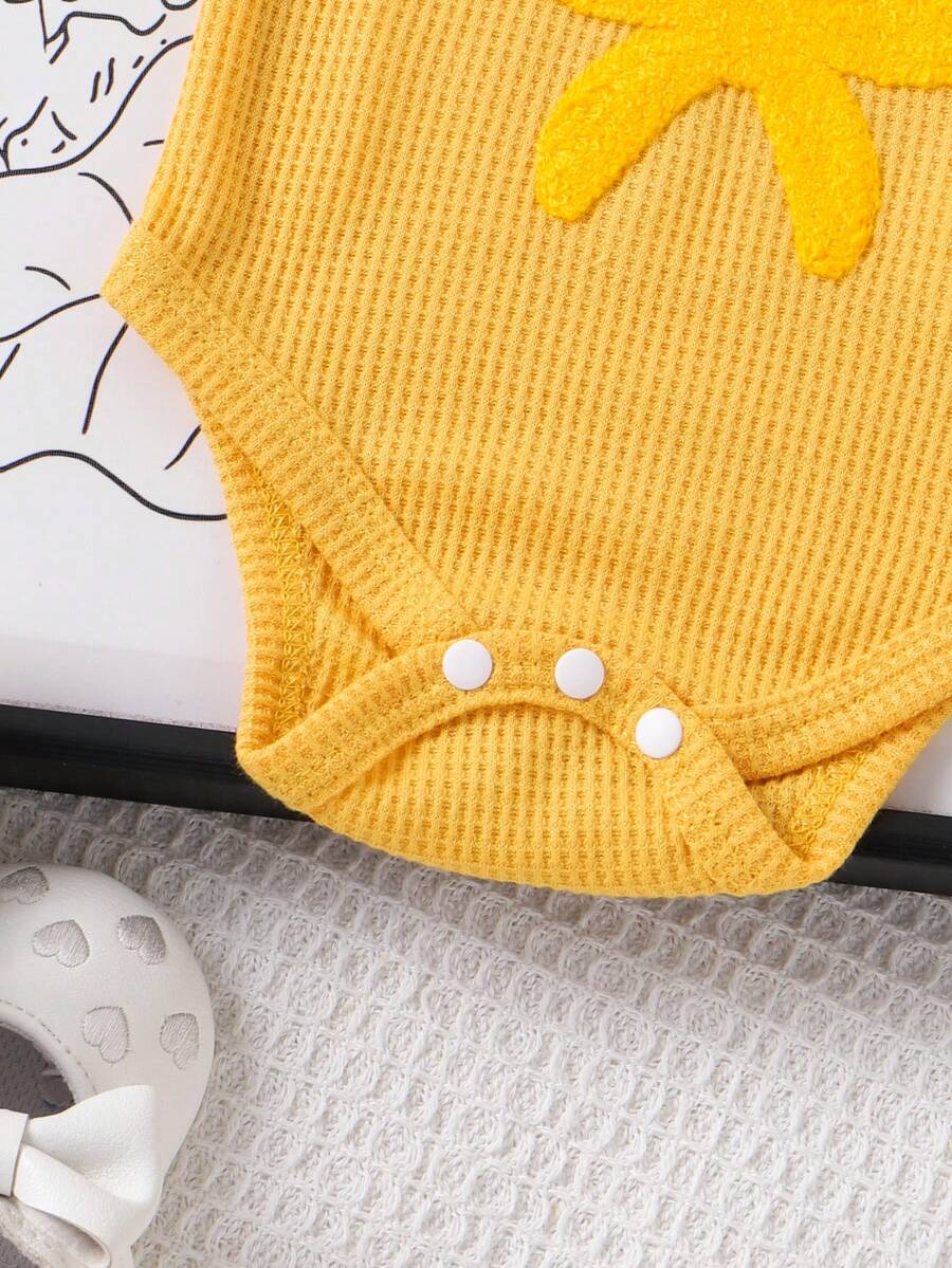 2pcs Embroidered Strap Bodysuit And Shorts Set Lightweight Summer Outfit For Baby Girls