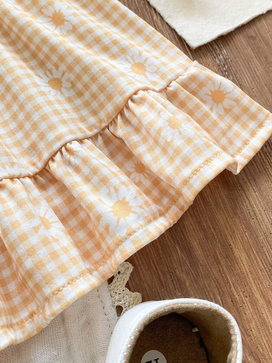 2PCS Baby Strawberry Plaid Dress and Bow Headband Set for Cute Spring and Summer Outings