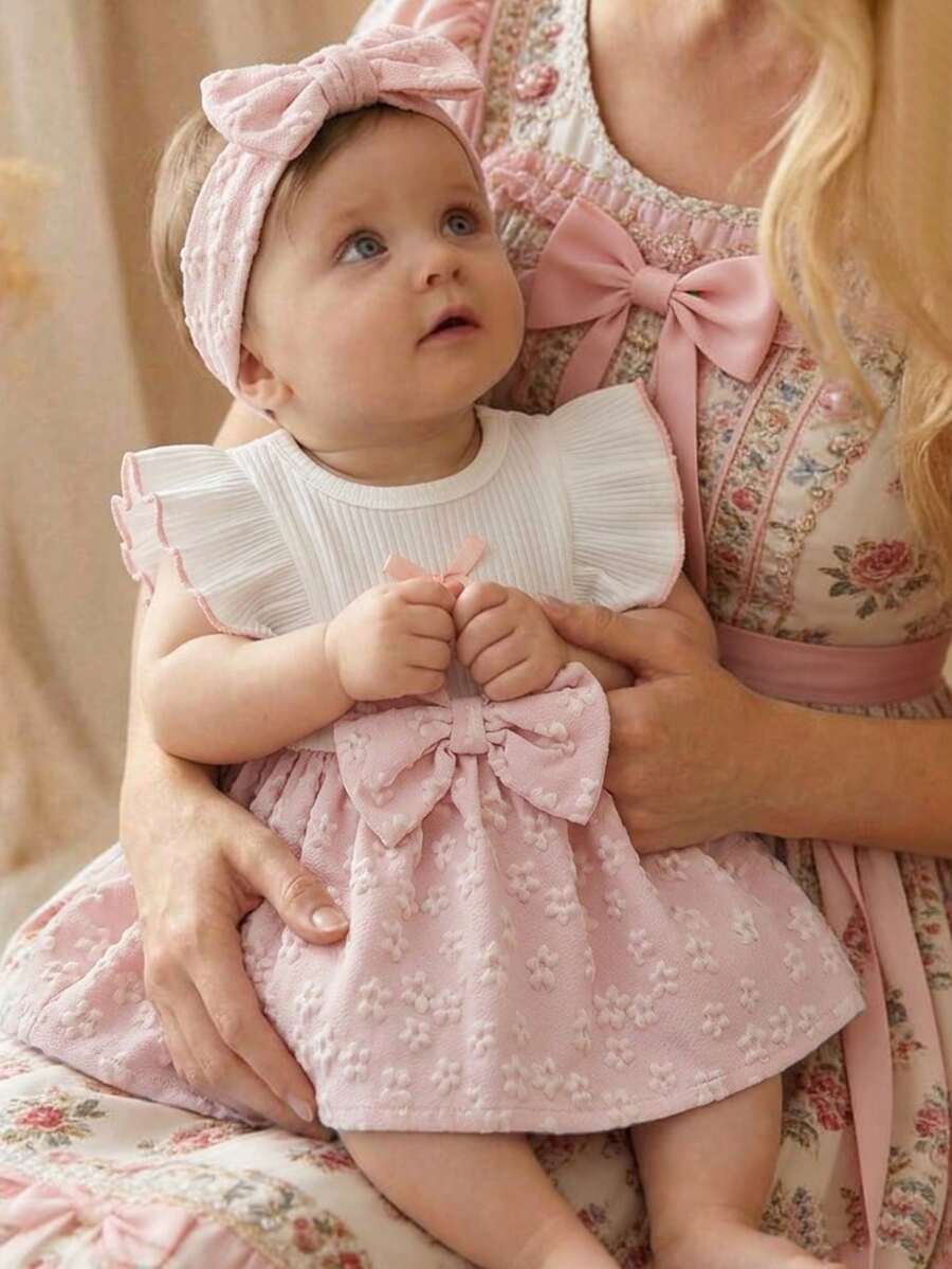 Baby Lace Collar Pink Bow Dress for Elegant Retro Summer Wear