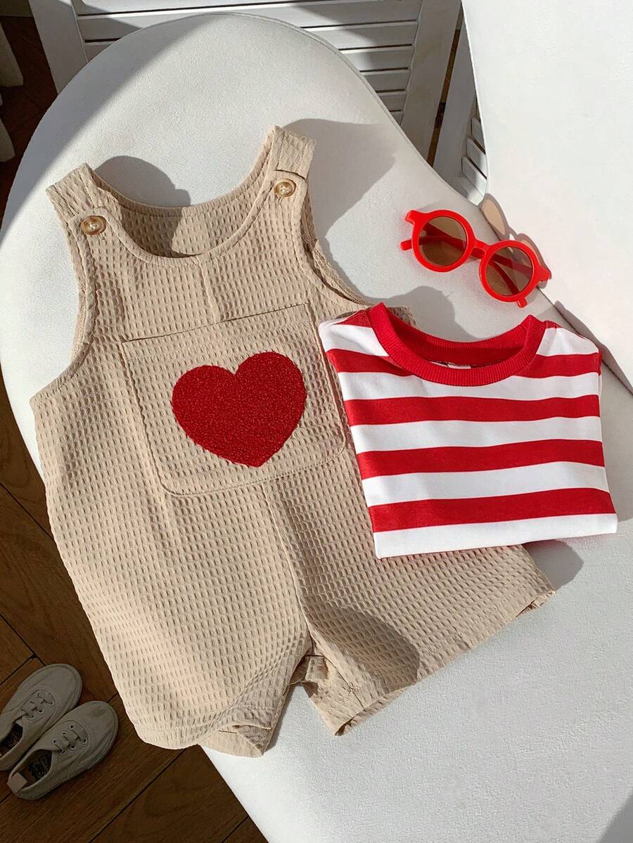 2-Piece Toddler Boy Outfit: Black Graphic T-Shirt and Camo Bib Shorts