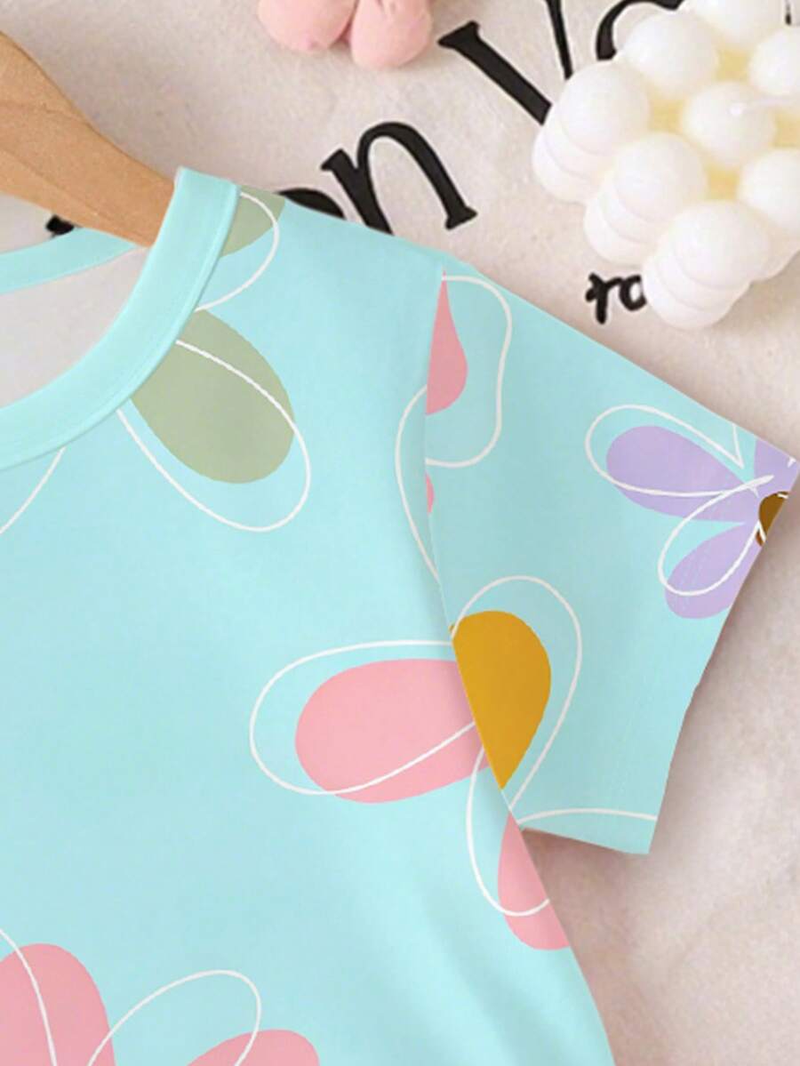 Vacation Ready Floral Print Set For Baby Girls With Tee And Shorts