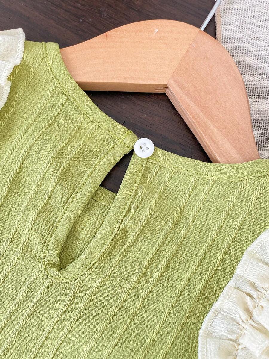 Light Green Vest Top And Apricot Shorts Set For Toddler Girls Vacation Wear