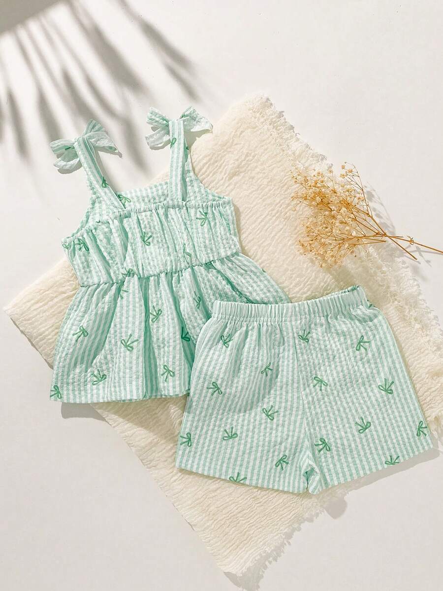 Cute Camisole And Shorts Set For Toddler Girls With Stripe Bow Detail