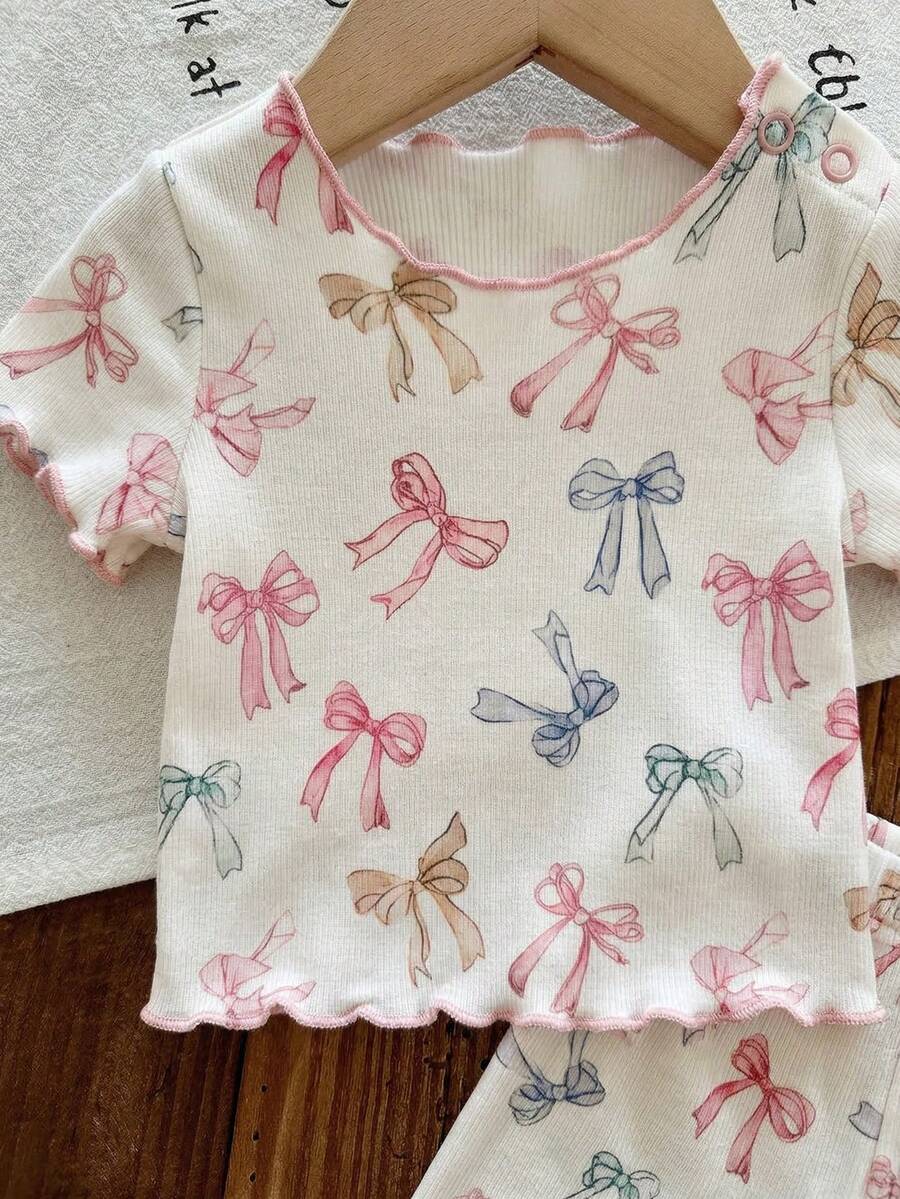 Baby Strawberry Print Short Sleeve Pajama Set for Cozy Summer Sleepwear