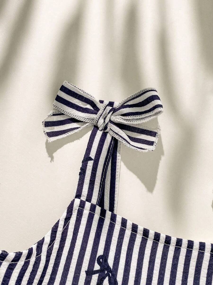 Cute Camisole And Shorts Set For Toddler Girls With Stripe Bow Detail