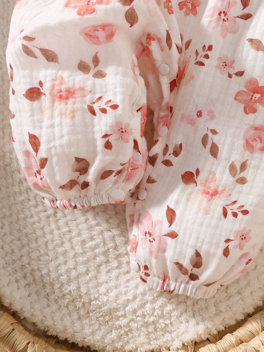 Baby Floral Butterfly Decor Long Sleeve Romper for Cute Daily Wear and Outings