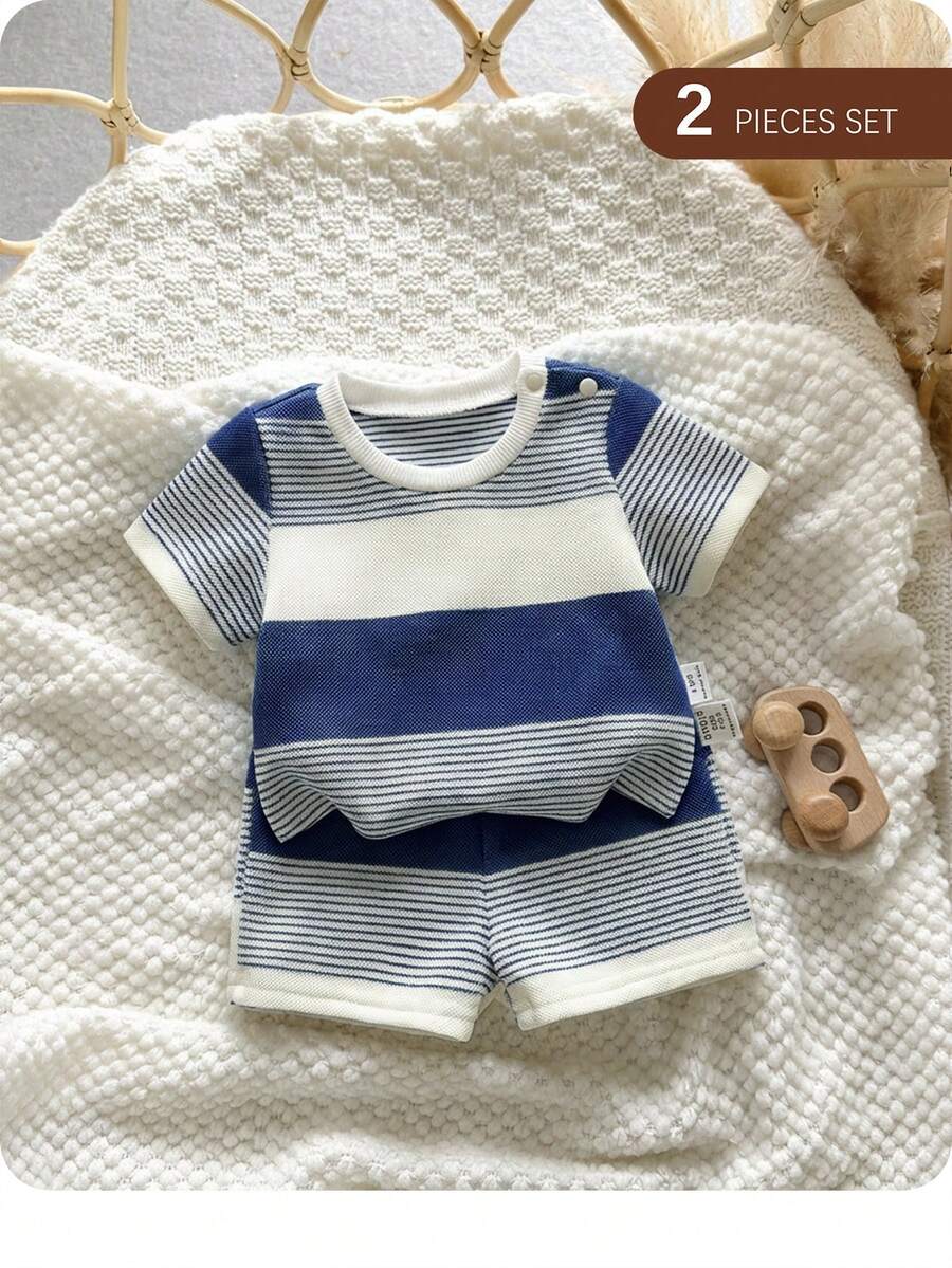 2PCS Baby Letter Knit Top and Shorts Set for Casual Daily Wear and Playtime