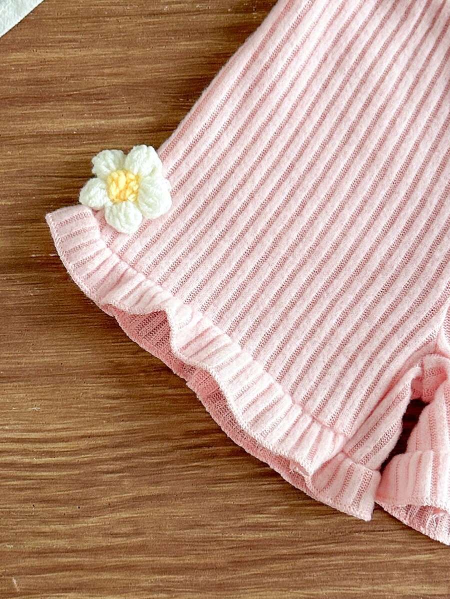 Baby Girl Black & White Striped Ruffle Sleeve T-Shirt & Shorts Set