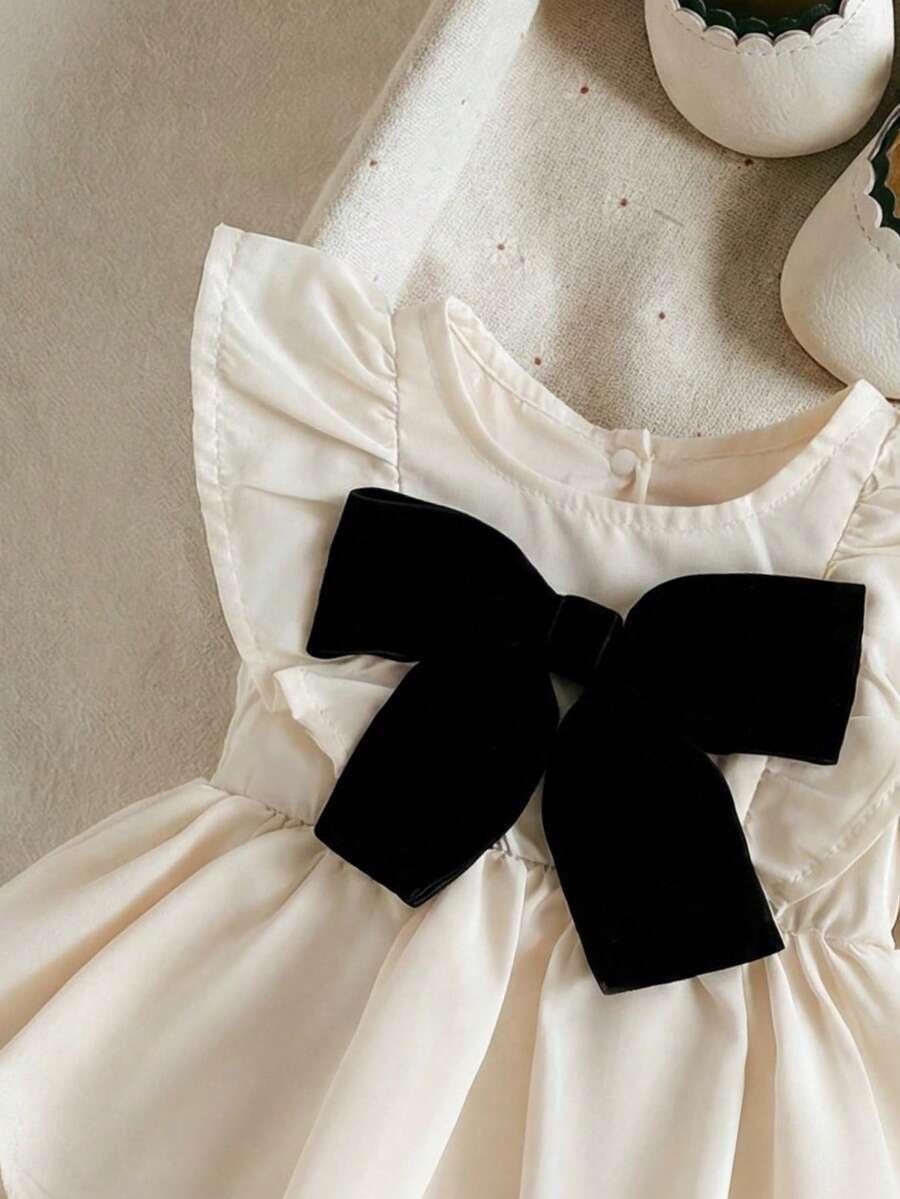 Embroidered Bow Decor Baby Girl Ruffle Sleeve Bodysuit for Everyday Wear