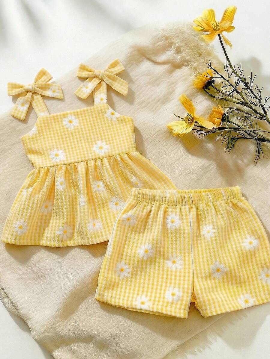 Vacation Ready Striped Shorts Set For Baby Girls With Bow Detail Camisole