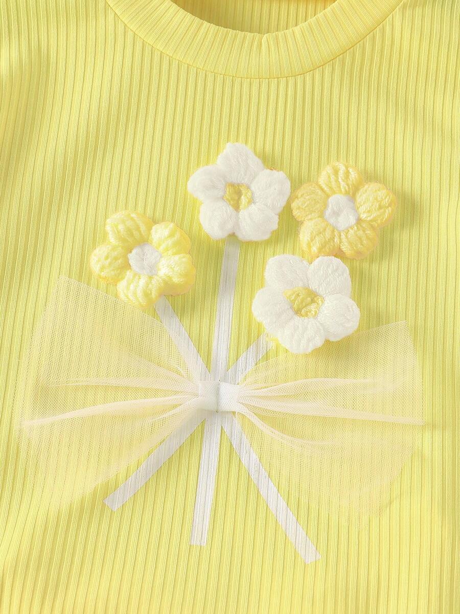 Young Girls 3D Flower Decor Tank Top and Yellow Floral Hem Shorts 2 Piece Summer Set