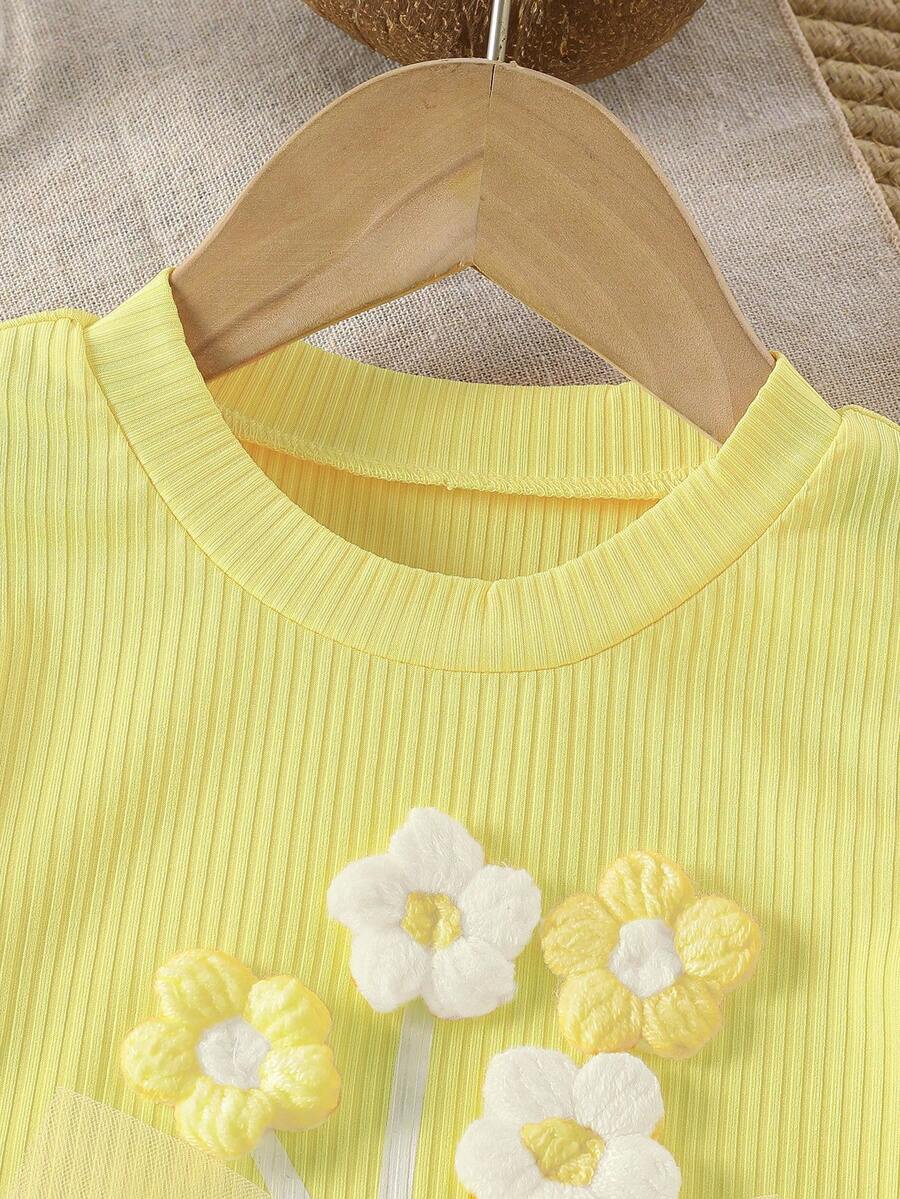 Young Girls 3D Flower Decor Tank Top and Yellow Floral Hem Shorts 2 Piece Summer Set