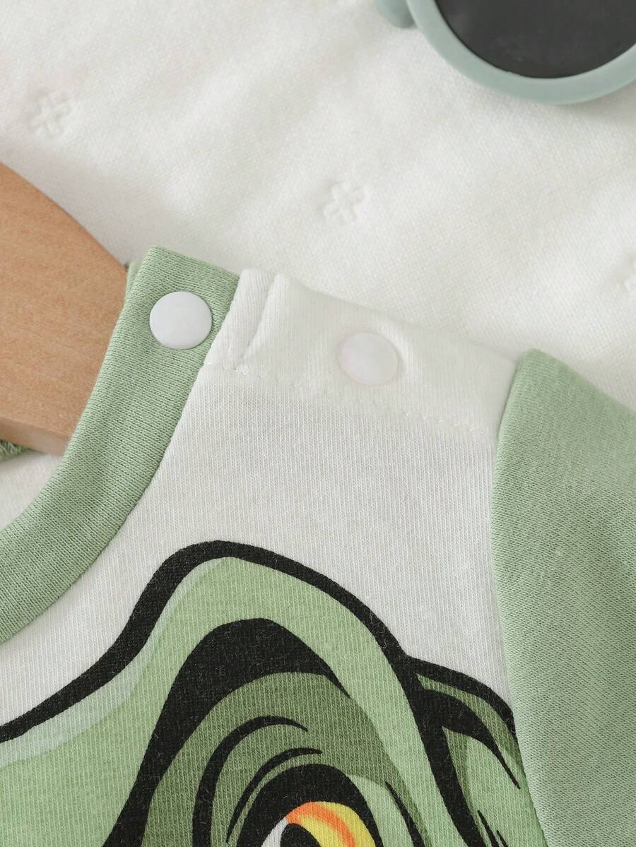 Newborn Boy & Girl Summer Knit Outfit -Cute Cartoon Bear Striped Shirt & Shorts Set