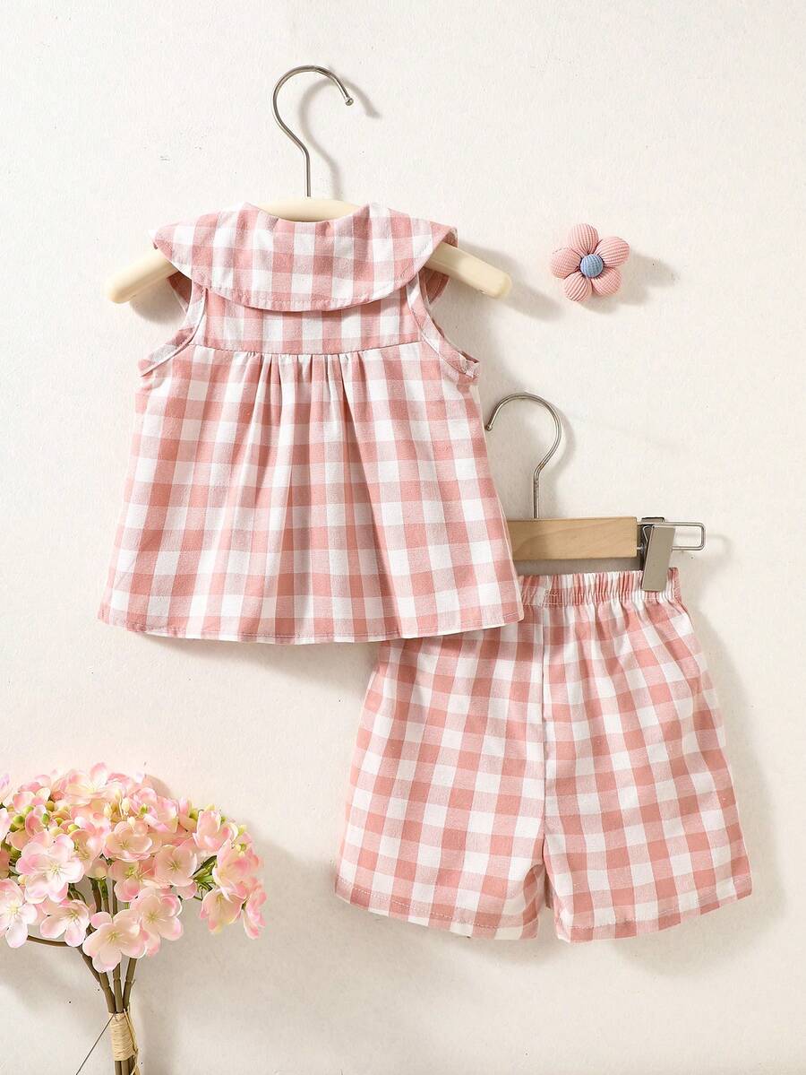 Baby Green Gingham Daisy Print Outfit Set for Cute Summer Daily Wear and Outings
