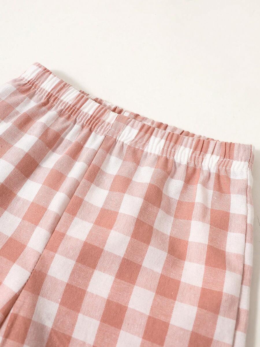 Baby Green Gingham Daisy Print Outfit Set for Cute Summer Daily Wear and Outings