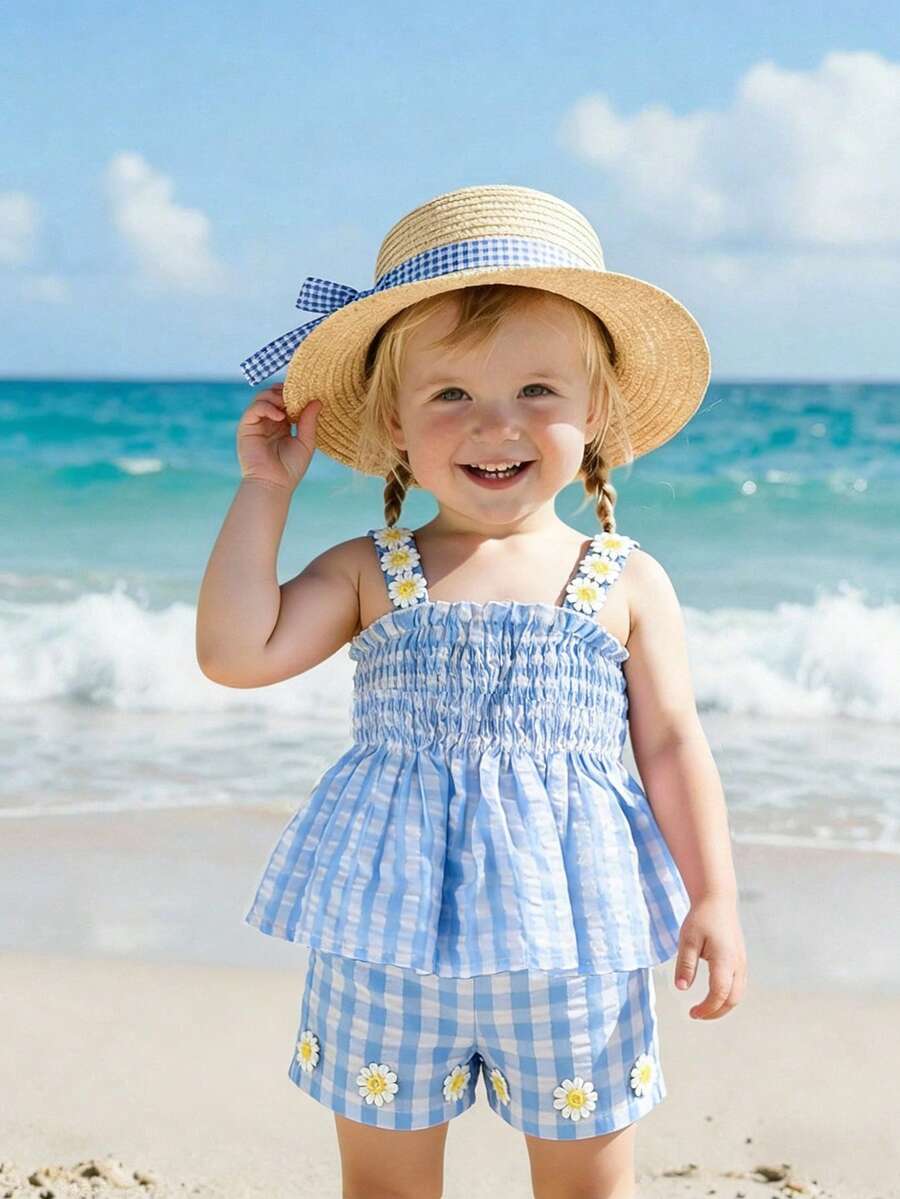 Cute Camisole And Shorts Set For Toddler Girls With Stripe Bow Detail