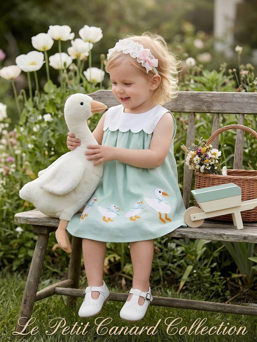 Sleeveless Long Dress with Embroidered Cartoon Duck for Toddler Girls