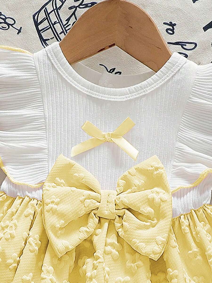 Baby Lace Collar Pink Bow Dress for Elegant Retro Summer Wear