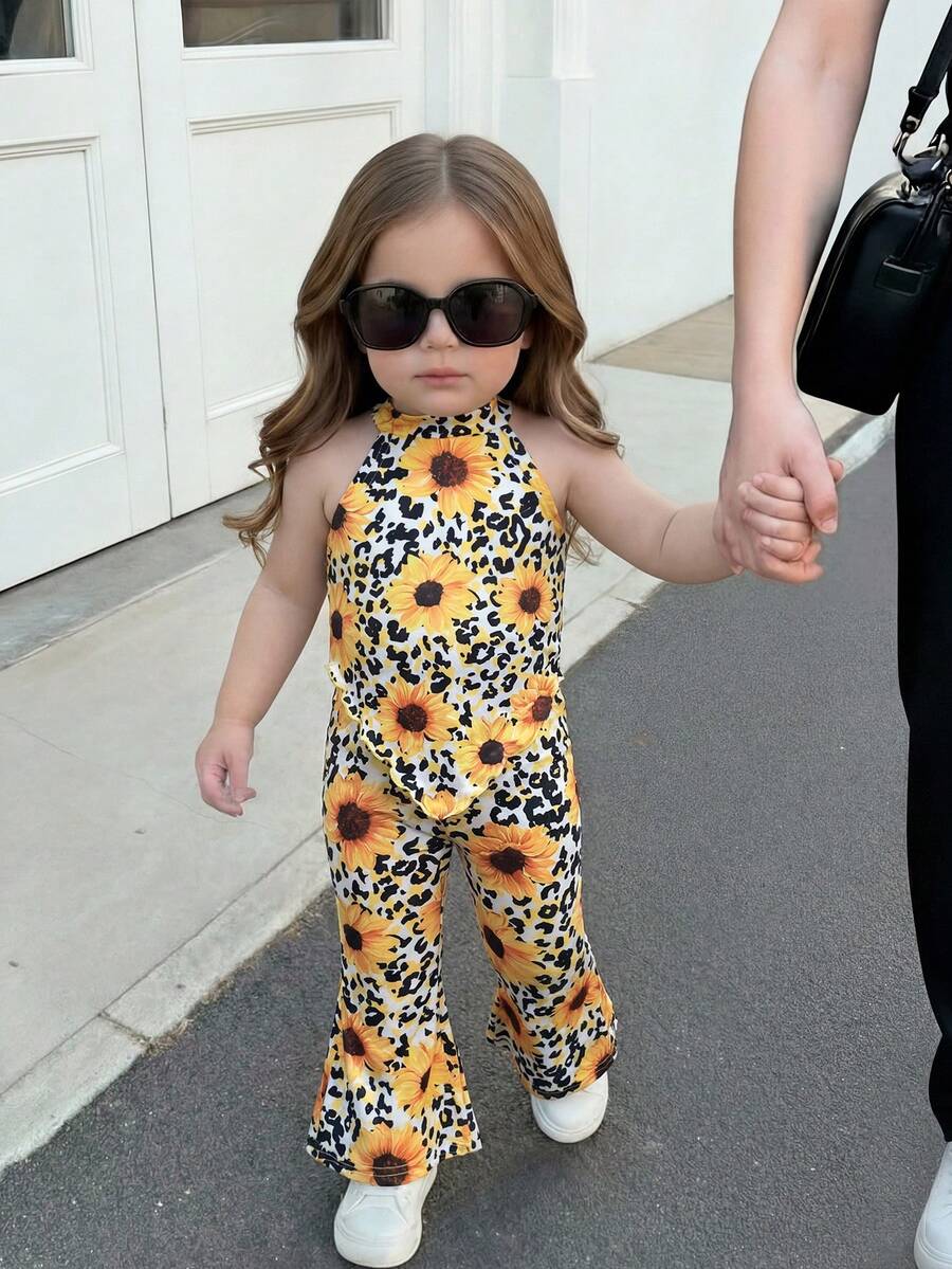 Heart Pattern Halter Top And Flared Pants Set For Baby Girls Valentine Outfit