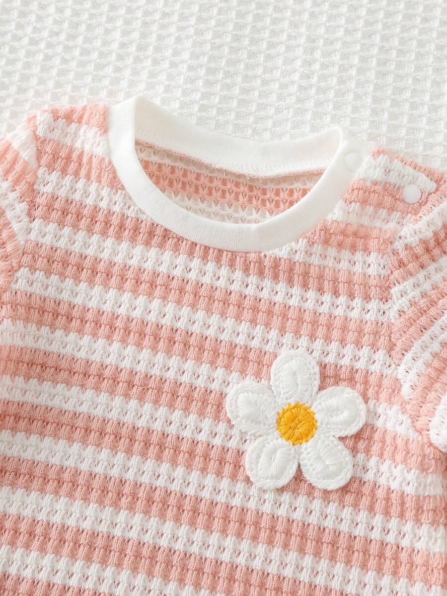 Newborn Boy & Girl Summer Knit Outfit -Cute Cartoon Bear Striped Shirt & Shorts Set