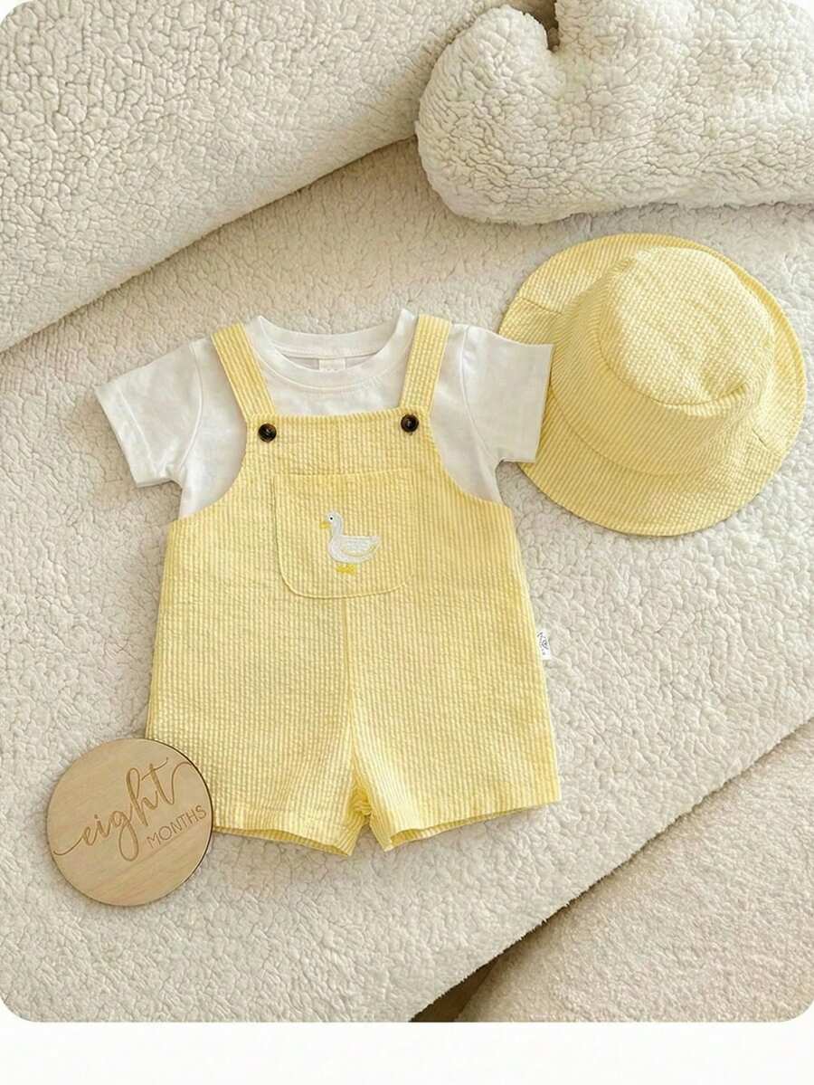 2PCS Baby Duck Striped Sleeveless Romper and Hat Set for Cute Summer Daily Wear