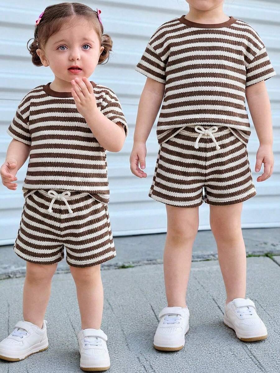 Rainbow Top And Elastic Waist Shorts Set For Toddler Girls Casual Wear