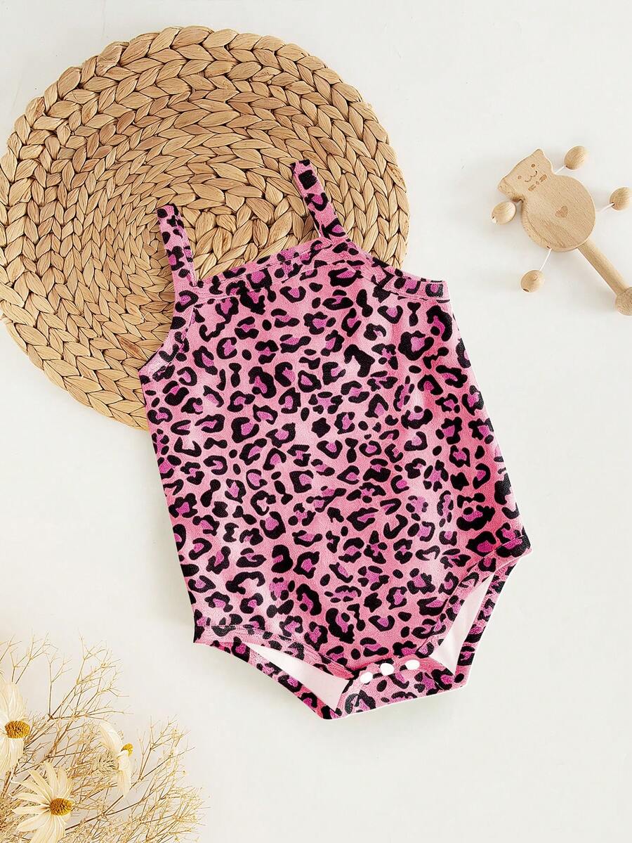Newborn Baby Girl Leopard Print Romper – Soft & Stylish Summer Outfit