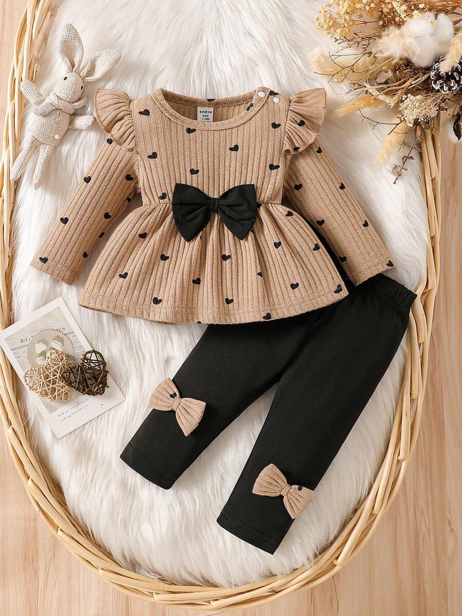 Pink Heart Knit Outfit Set with Bow Detail for Autumn and Spring Wear