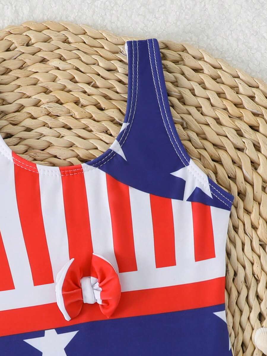 Little Girls Floral And Stripe Print Swimwear Fashion Summer Pool Outfit