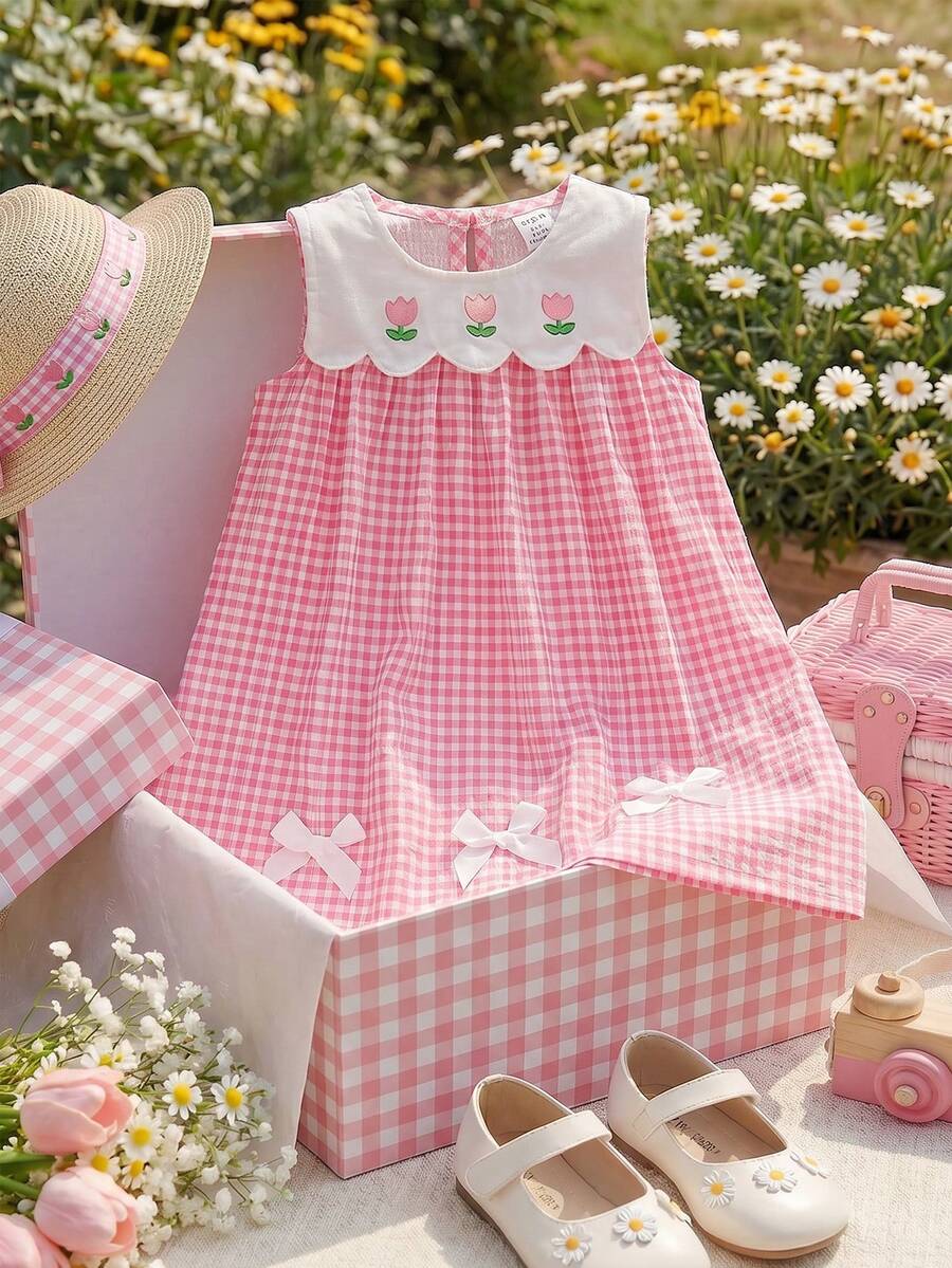 Sleeveless Long Dress with Embroidered Cartoon Duck for Toddler Girls