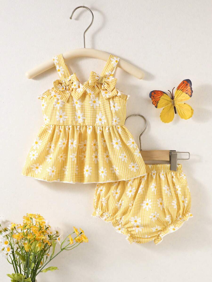 2PCS Baby Strawberry Embroidered Strap Top and Shorts Set for Cute Summer Vacations and Photoshoots
